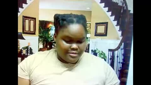 Snapshot of ebonyhotbuns4u2luv chatting on February 28, 6:54 am ebonyhotbuns4u2luv online show from February 28, 6:54 am