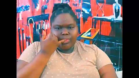 Snapshot of ebonyhotbuns4u2luv chatting on November 16, 8:53 am ebonyhotbuns4u2luv online show from November 16, 8:53 am