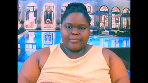 Snapshot of ebonyhotbuns4u2luv chatting on December 14, 7:58 am ebonyhotbuns4u2luv online show from December 14, 7:58 am