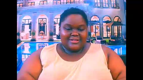 Snapshot of ebonyhotbuns4u2luv chatting on May 26, 8:32 am ebonyhotbuns4u2luv online show from May 26, 8:32 am