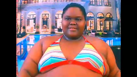 Snapshot of ebonyhotbuns4u2luv chatting on June 3, 6:24 pm ebonyhotbuns4u2luv online show from June 3, 6:24 pm