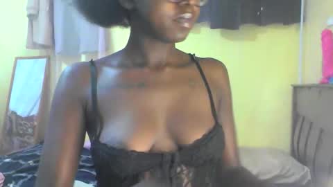 Ebonymuse2 online show from March 28, 7:08 am