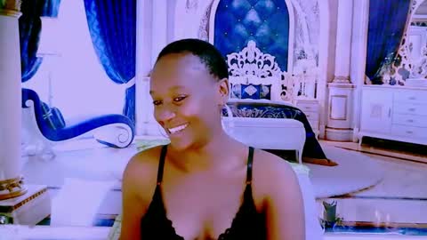Snapshot of ebonyolive69 chatting on December 3, 11:33 am Cindy online show from December 3, 11:33 am