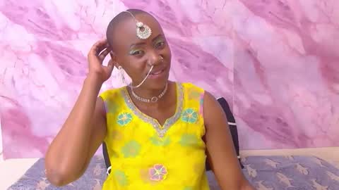 Snapshot of ebonyolive69 chatting on September 12, 6:41 pm Cindy online show from September 12, 6:41 pm