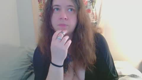 Weird Echo online show from April 22, 6:20 pm