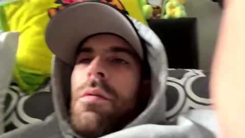 Snapshot of ecko2012 chatting on March 5, 2:01 pm ecko2012 online show from March 5, 2:01 pm