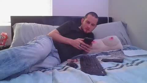 Snapshot of eclipticice94 chatting on November 16, 8:25 pm eclipticice94 online show from November 16, 8:25 pm