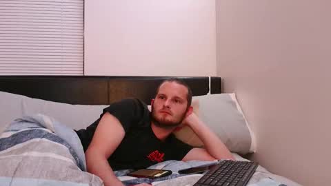 Snapshot of eclipticice94 chatting on November 23, 5:29 am eclipticice94 online show from November 23, 5:29 am