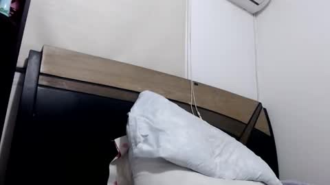 Snapshot of ed_big_cock chatting on November 30, 10:03 pm Edd Gallego online show from November 30, 10:03 pm