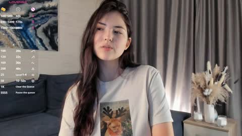 Viola online show from December 23, 2:28 pm