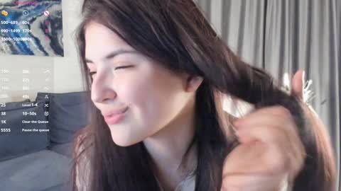 Viola online show from December 23, 8:36 pm