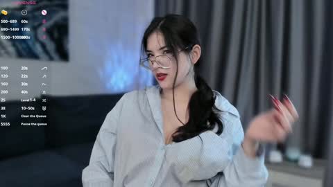 Viola online show from January 13, 1:06 pm