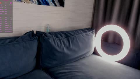 Viola online show from February 25, 8:09 pm