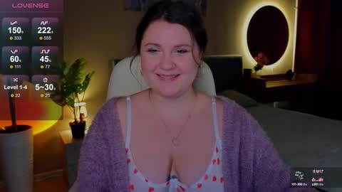 Snapshot of edalyn_af chatting on October 1, 7:09 pm      online show from October 1, 7:09 pm