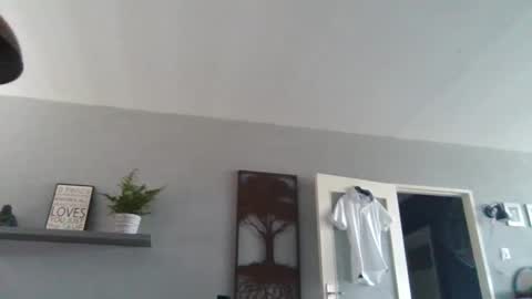 Snapshot of eddie4767 chatting on September 13, 12:27 pm eddie4767 online show from September 13, 12:27 pm