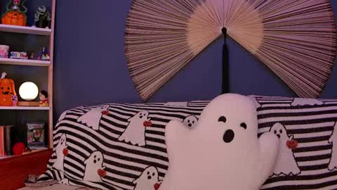 Snapshot of eddieds chatting on October 20, 2:56 am Eddie online show from October 20, 2:56 am