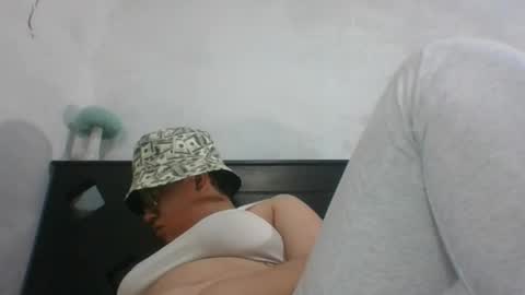 Snapshot of eden_jupiters chatting on November 29, 7:11 am eden_jupiters online show from November 29, 7:11 am