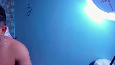 Snapshot of edgarpinto302 chatting on March 1, 6:59 am edgarsexxx online show from March 1, 6:59 am