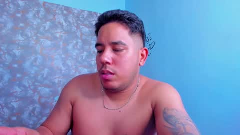 Snapshot of edgarpinto302 chatting on March 3, 5:46 am edgarsexxx online show from March 3, 5:46 am