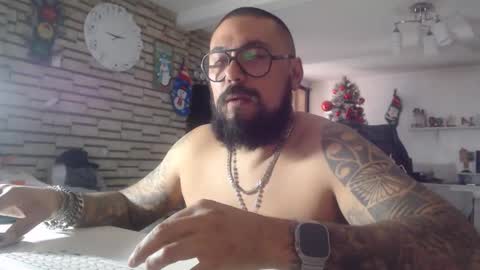 Snapshot of edgarram83 chatting on December 13, 8:47 pm edgarram83 online show from December 13, 8:47 pm