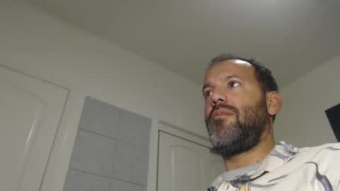 Snapshot of edge_masters chatting on December 7, 4:53 am EdgeM online show from December 7, 4:53 am