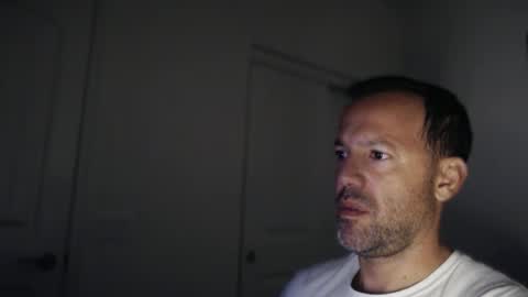 Snapshot of edge_masters chatting on September 18, 2:57 am EdgeM online show from September 18, 2:57 am