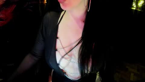 Snapshot of edgequeen69 chatting on November 27, 10:01 pm EdgeQueen69 online show from November 27, 10:01 pm