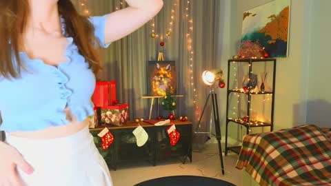 Snapshot of edithbrucker chatting on December 13, 3:05 am Im Sally Im new here lets meet online show from December 13, 3:05 am
