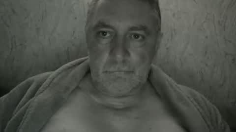 Snapshot of edje59a chatting on November 1, 1:07 am Eddy online show from November 1, 1:07 am