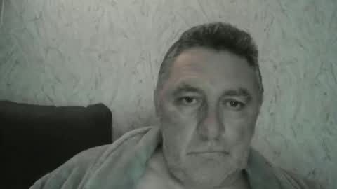 Snapshot of edje59a chatting on November 7, 1:38 am Eddy online show from November 7, 1:38 am