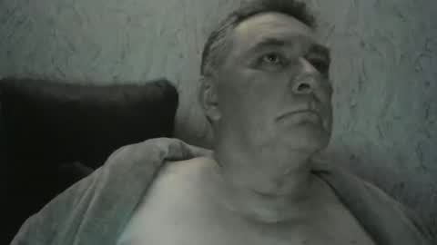 Snapshot of edje59a chatting on November 11, 11:38 pm Eddy online show from November 11, 11:38 pm