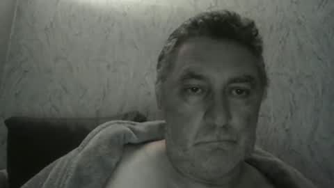 Snapshot of edje59a chatting on November 21, 12:21 am Eddy online show from November 21, 12:21 am