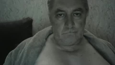 Snapshot of edje59a chatting on November 26, 12:11 am Eddy online show from November 26, 12:11 am