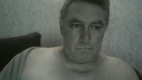 Snapshot of edje59a chatting on December 1, 12:26 am Eddy online show from December 1, 12:26 am