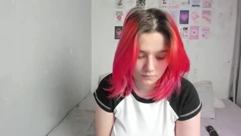 Snapshot of edna_dana chatting on February 7, 6:45 pm Edna online show from February 7, 6:45 pm