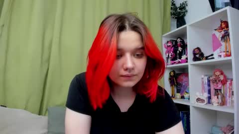 Snapshot of edna_dana chatting on October 2, 8:16 pm Edna online show from October 2, 8:16 pm