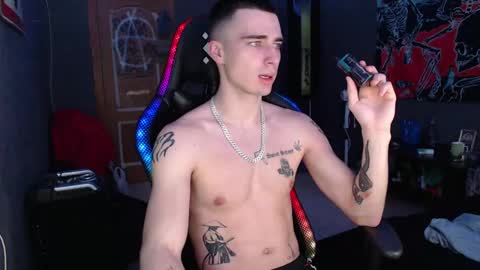 Eduar online show from December 29, 12:12 pm