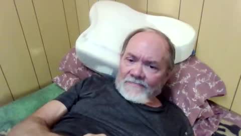 Eddie online show from April 20, 9:34 am