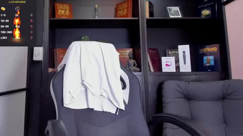 Edward Ross online show from September 9, 8:30 pm