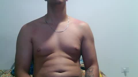 Snapshot of edwisalvatore chatting on December 16, 9:31 pm edwisalvatore online show from December 16, 9:31 pm