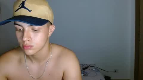 Snapshot of edwisalvatore chatting on January 9, 7:10 am edwisalvatore online show from January 9, 7:10 am