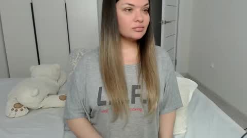 Snapshot of eelena4kiss chatting on February 10, 9:14 am eelena4kiss online show from February 10, 9:14 am