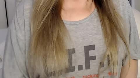 Snapshot of eelena4kiss chatting on February 12, 8:07 pm eelena4kiss online show from February 12, 8:07 pm