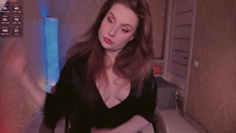 Snapshot of eesmaaarr chatting on October 23, 11:24 pm eesmaaarr online show from October 23, 11:24 pm