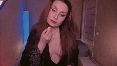 Snapshot of eesmaaarr chatting on October 30, 11:05 pm eesmaaarr online show from October 30, 11:05 pm