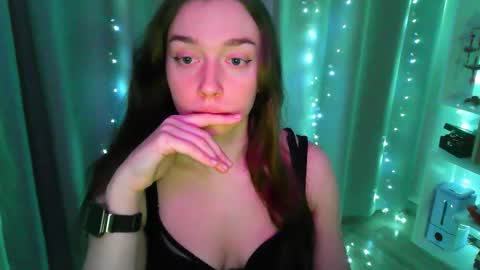 effie_balconii online show from January 12, 1:27 pm
