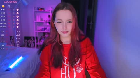 Snapshot of effie_lee chatting on December 6, 9:10 am Effie online show from December 6, 9:10 am