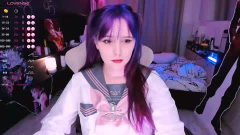 Snapshot of effie_lee chatting on November 30, 1:26 pm Effie online show from November 30, 1:26 pm