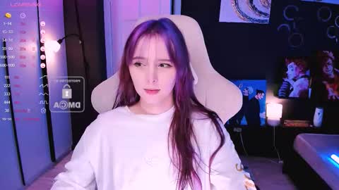 Snapshot of effie_lee chatting on December 15, 10:41 am Effie online show from December 15, 10:41 am