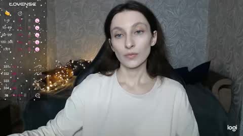 Snapshot of effy_gray chatting on September 12, 1:28 am Anna online show from September 12, 1:28 am